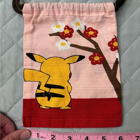 Pikachu Drawstring Bag - Picture 3 of 4